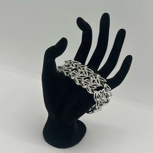 Silver Leaf Link Statement Bracelet❤️